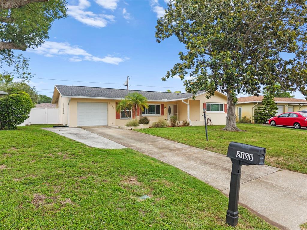 2169 Pine Ridge Drive Clearwater, FL 33763 - Photo 4 of 51