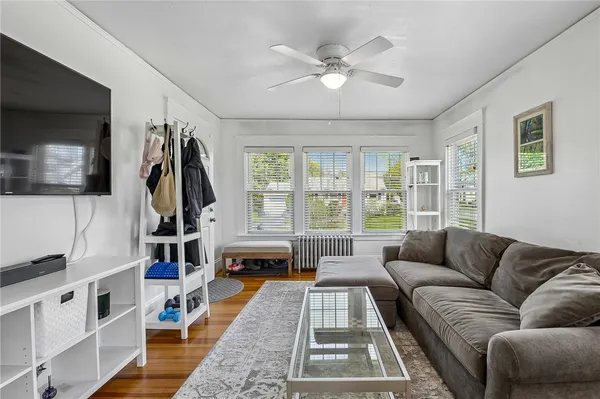 $2,400 | 117 South Atlantic Avenue, Warwick, RI 02888