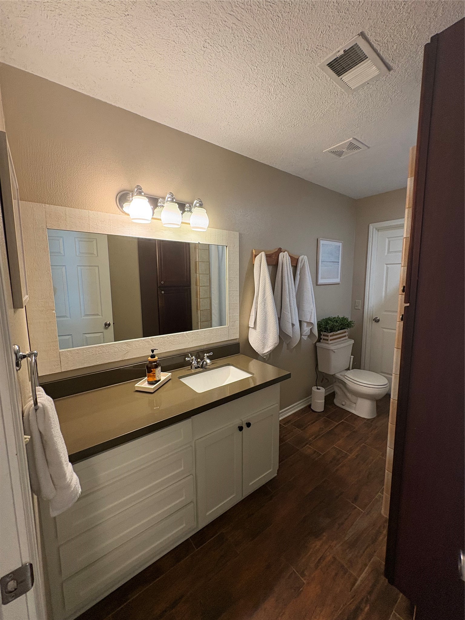 1011 Lee Road Columbus, TX 78934 - Photo 27 of 32 Gallery Image 27