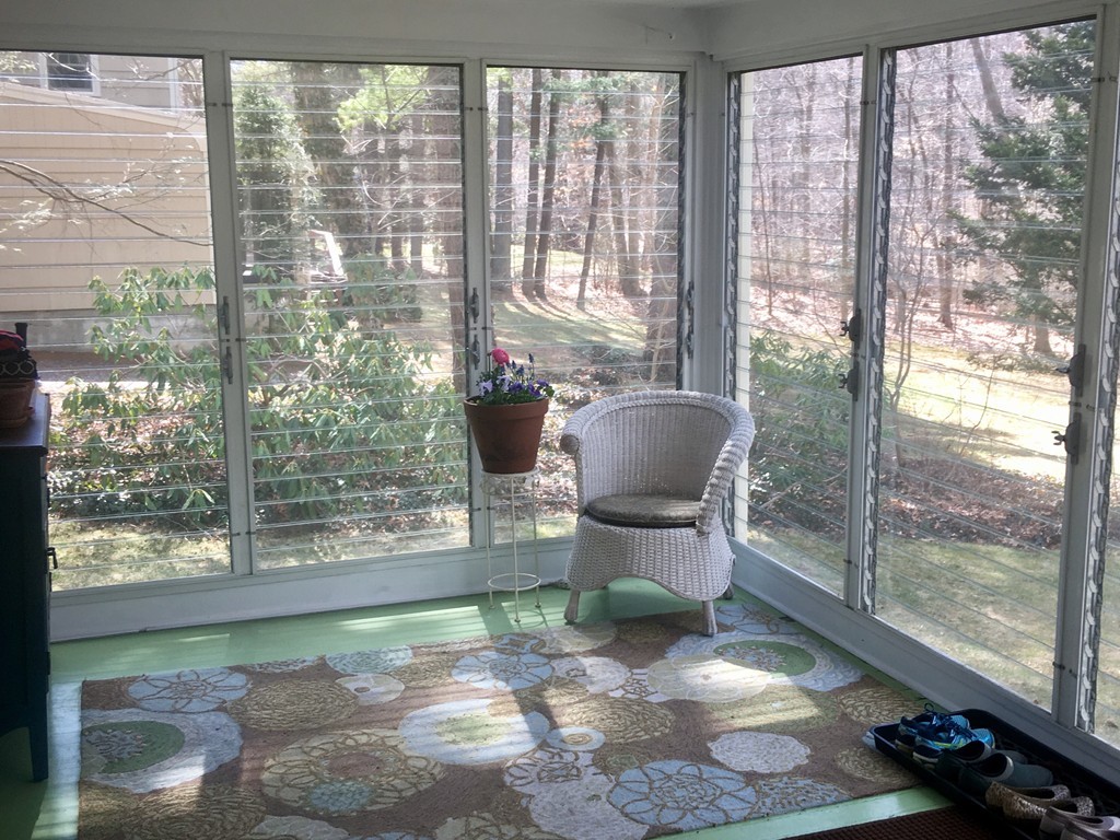42 Pequot Road Wayland, MA 01778 - Photo 10 of 27 Gallery Image 10