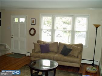 835 Lehigh Road Newark, DE 19711 - Photo 2 of 12 Living Room
