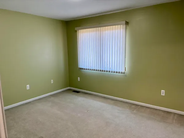 $2,750 | 571 Sycamore Circle, Saline, MI 48176