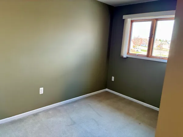 $2,750 | 571 Sycamore Circle, Saline, MI 48176