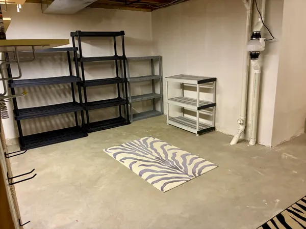 $2,750 | 571 Sycamore Circle, Saline, MI 48176