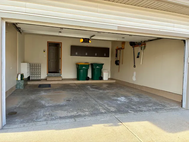 $2,750 | 571 Sycamore Circle, Saline, MI 48176