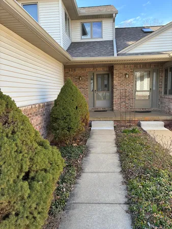 $2,750 | 571 Sycamore Circle, Saline, MI 48176