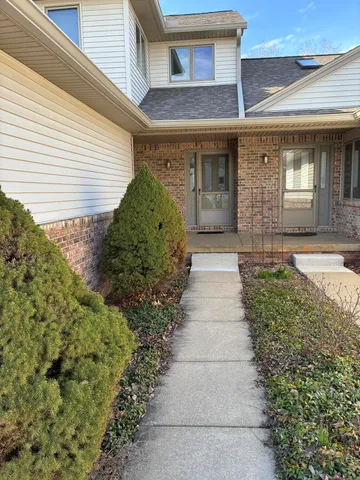 $2,750 | 571 Sycamore Circle, Saline, MI 48176