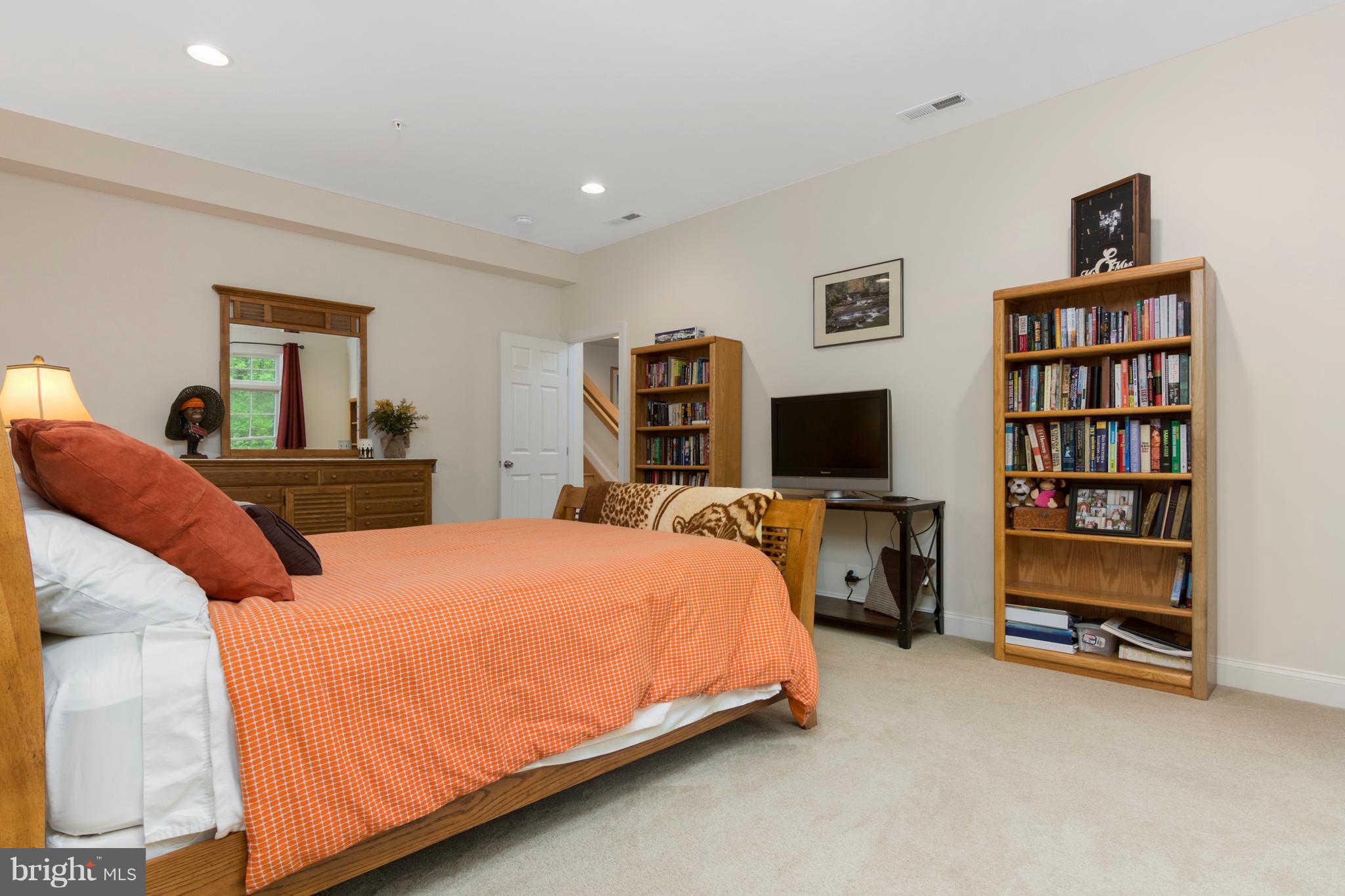 798 Governor Bridge Road Davidsonville, MD 21035 - Photo 18 of 30 9-ft. ceiling in Master Suite 2