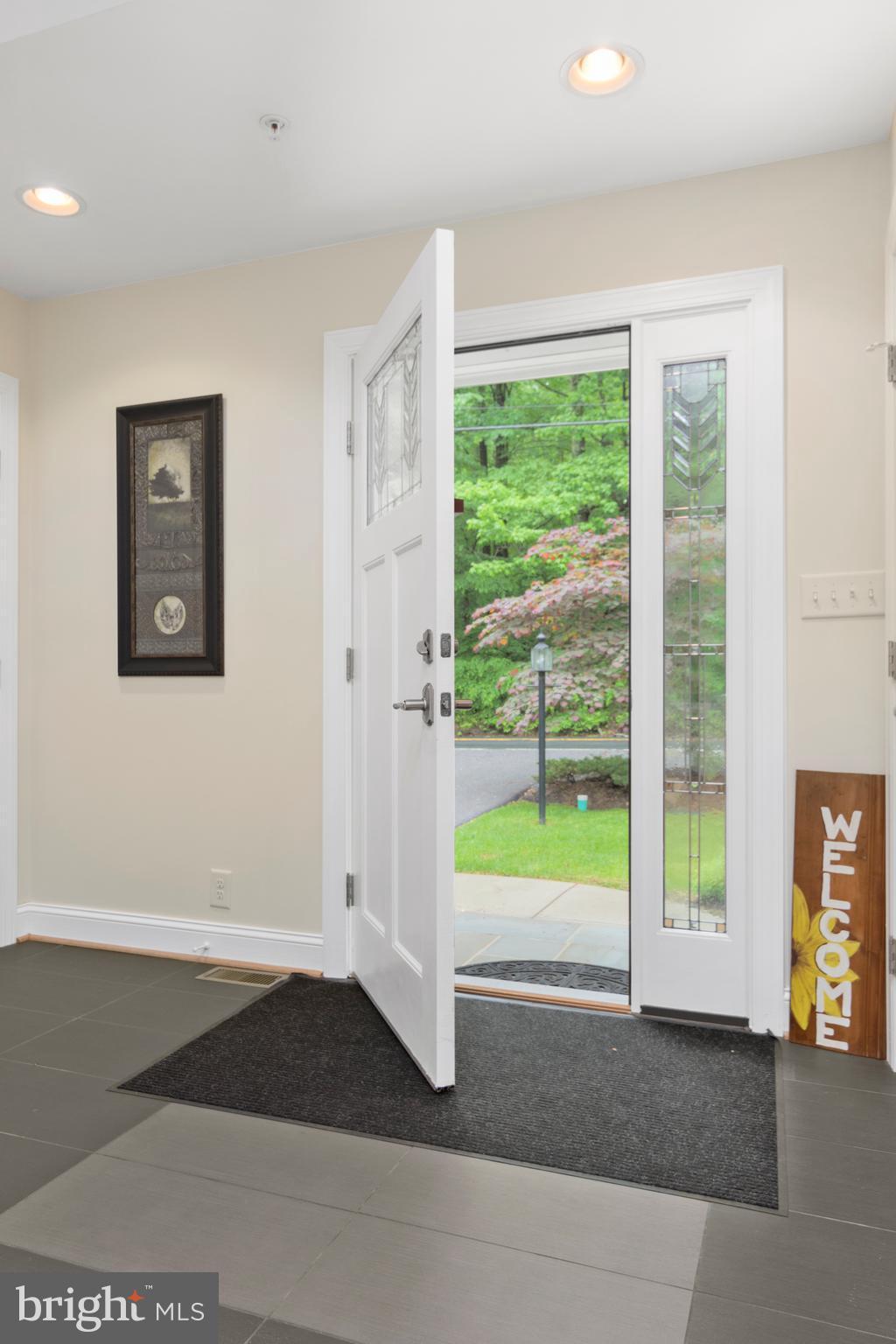 798 Governor Bridge Road Davidsonville, MD 21035 - Photo 25 of 30 Front entry foyer on the main level