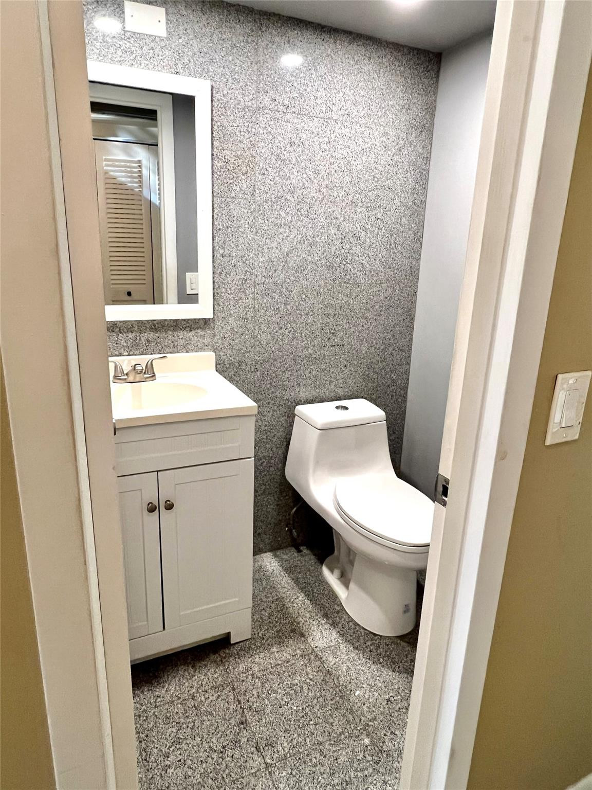 517 Mansfield M, Unit 517 Boca Raton, FL 33434 - Photo 18 of 23 Photo 18