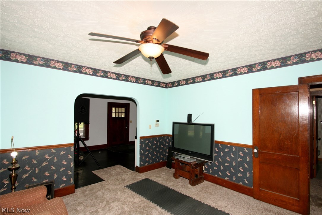 4075 Eastern Road Barberton, OH 44203 - Photo 5 of 27 Gallery Image 5