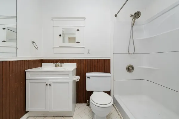 $2,300 | 304 West 35th Street, Austin, TX 78705