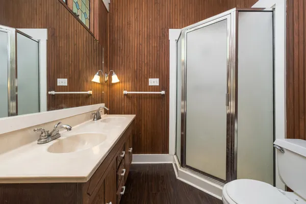 $2,300 | 304 West 35th Street, Austin, TX 78705