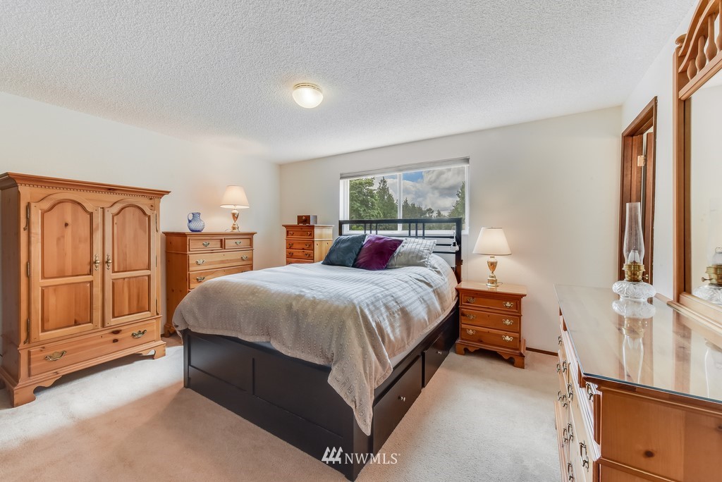 9719 Northeast 204th Place Bothell, WA 98011 - Photo 8 of 23 Gallery Image 8