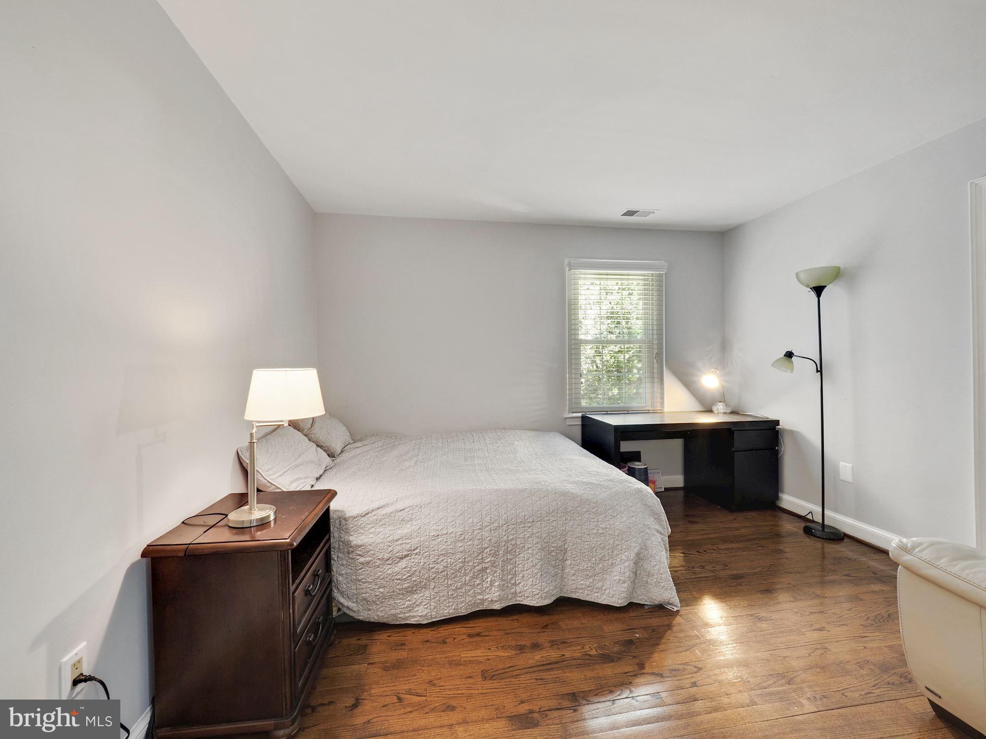 7000 Greentree Road Bethesda, MD 20817 - Photo 21 of 34 Fourth bedroom