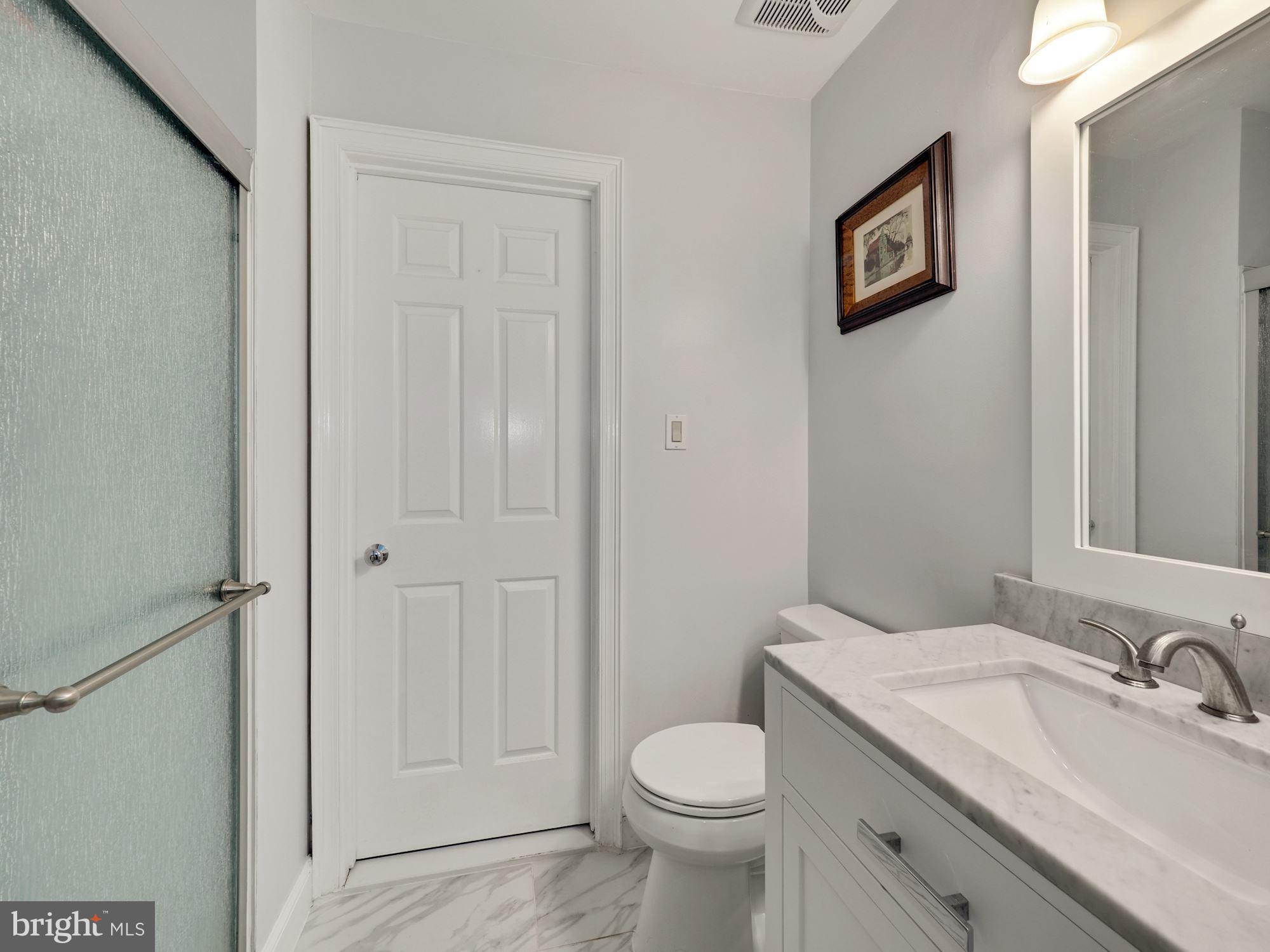 7000 Greentree Road Bethesda, MD 20817 - Photo 22 of 34 Third Bathroom