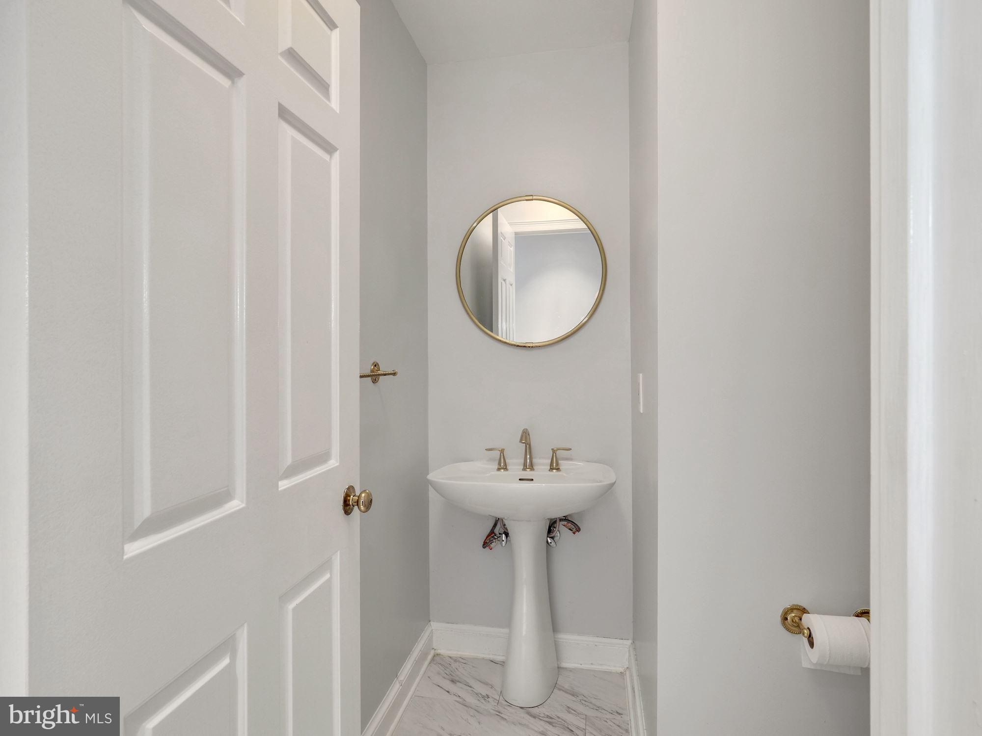 7000 Greentree Road Bethesda, MD 20817 - Photo 26 of 34 Half Bathroom