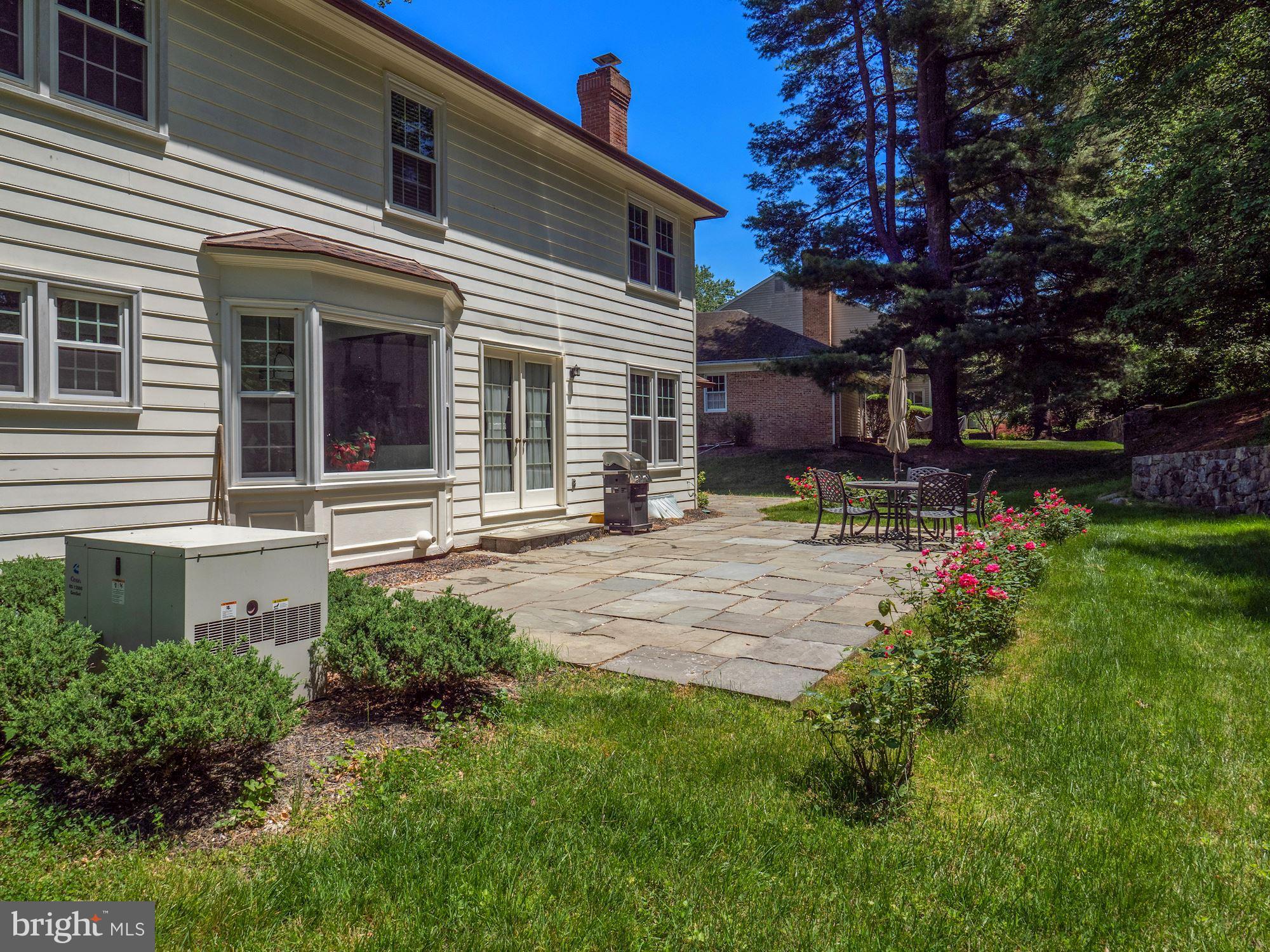 7000 Greentree Road Bethesda, MD 20817 - Photo 31 of 34 Back Yard