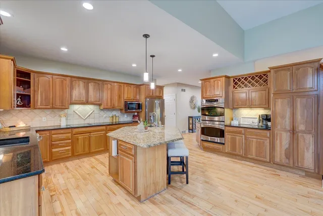 $1,075,000 | 7710 Pamela Circle, Verona, WI 53593