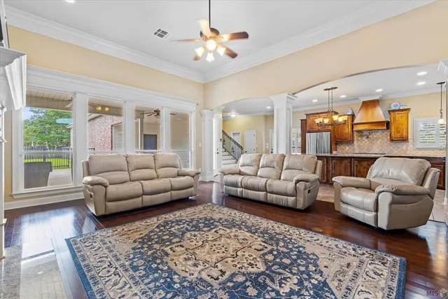 $599,900 | 325 Chateau Jon, Denham Springs, LA 70726