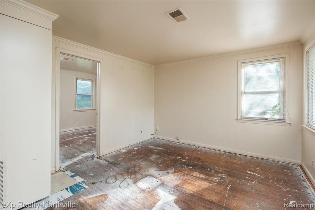 21730 Middlebelt Road Farmington Hills, MI 48336 - Photo 14 of 27