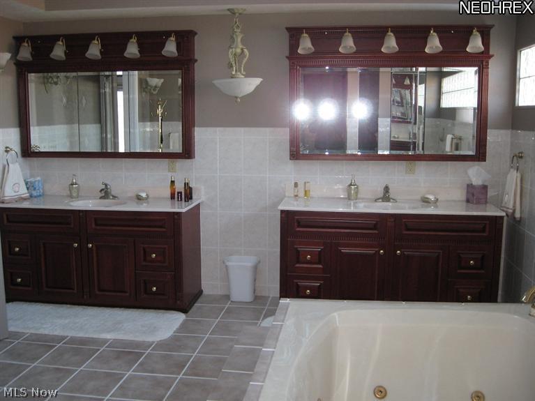 863 Harring Road Uniontown, OH 44685 - Photo 18 of 25 Gallery Image 18