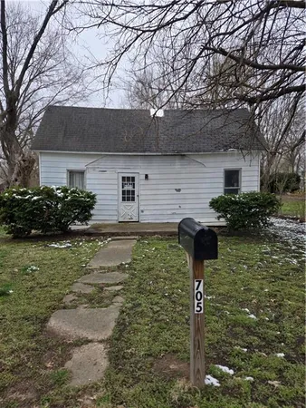 $48,000 | 705 North New York Avenue, Sedalia, MO 65301