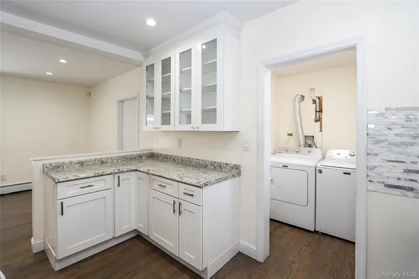 $4,500 | 987 Kings Parkway, Baldwin, NY 11510