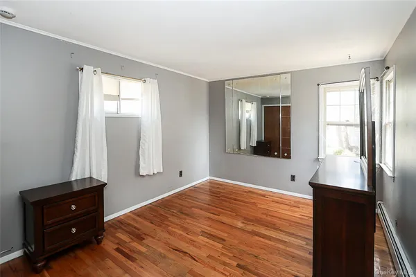 $4,500 | 987 Kings Parkway, Baldwin, NY 11510