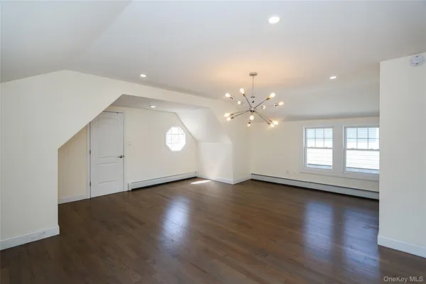 $4,500 | 987 Kings Parkway, Baldwin, NY 11510