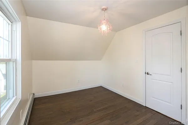 $4,500 | 987 Kings Parkway, Baldwin, NY 11510