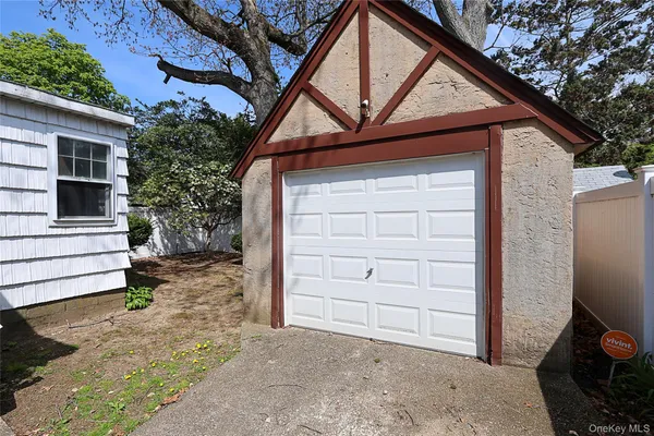 $4,500 | 987 Kings Parkway, Baldwin, NY 11510