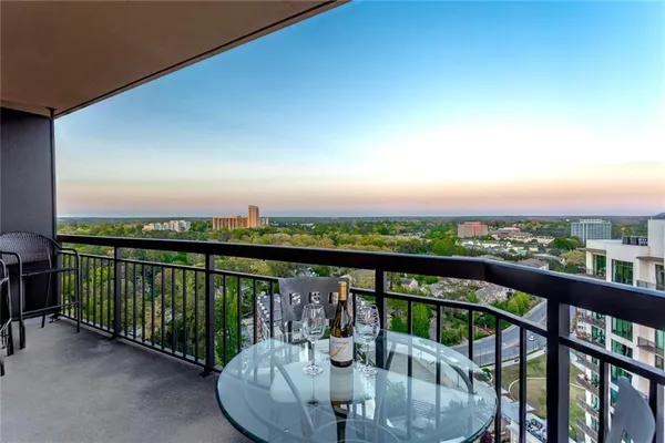 $399,999 | 3481 Lakeside Drive Northeast, Unit 2903, Atlanta, GA 30326