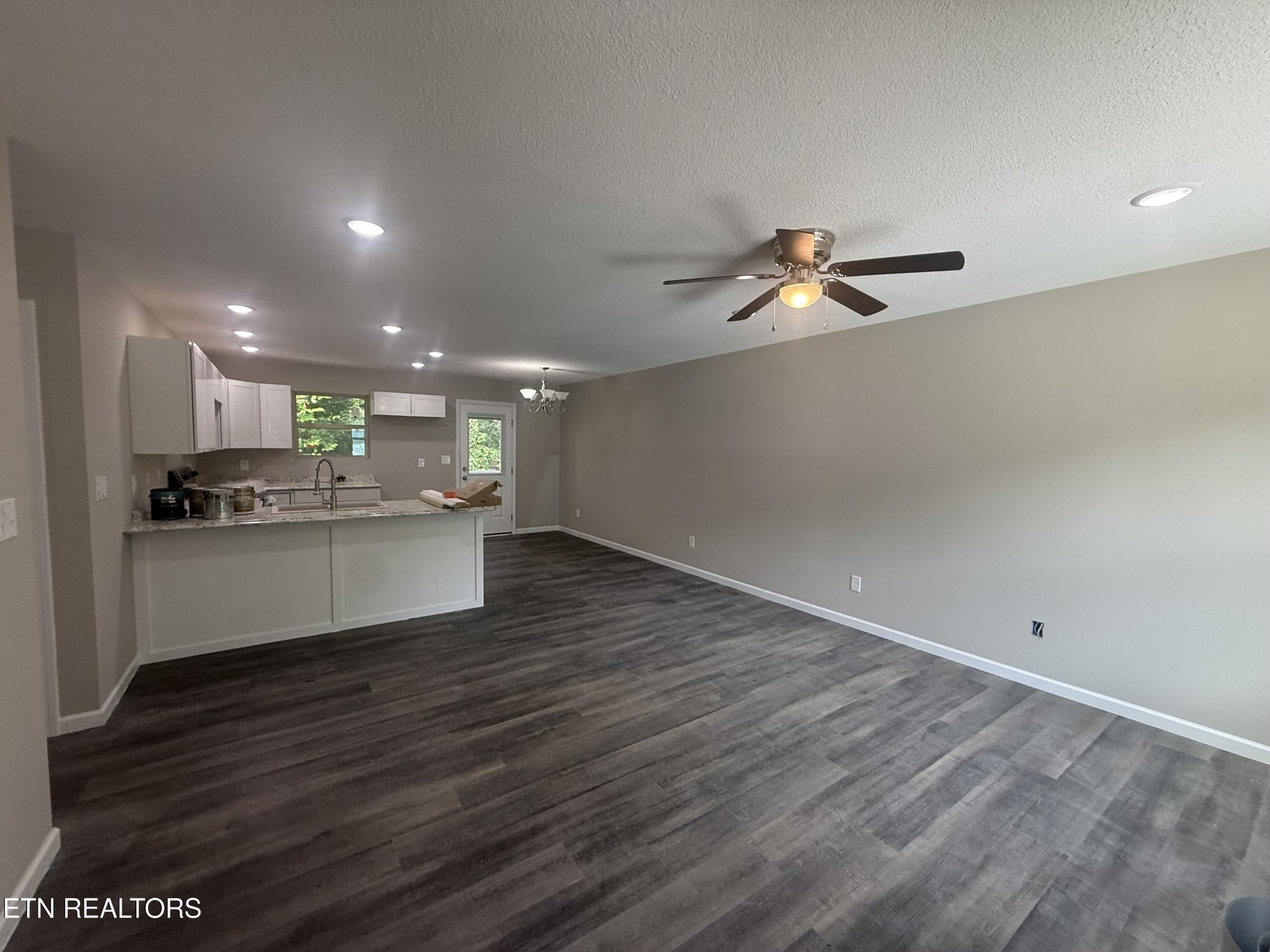 309 Foley Hill Road Clinton, TN 37716 - Photo 5 of 12 Gallery Image 5