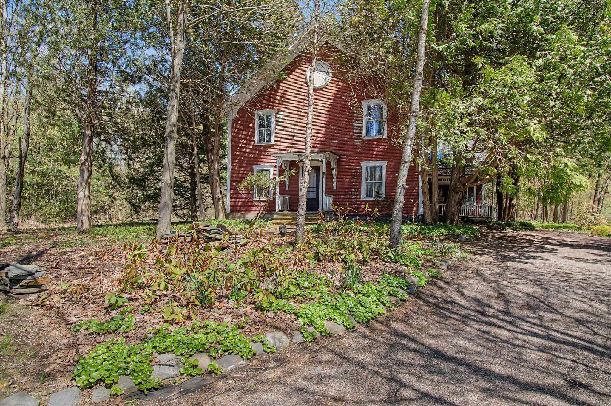 52 Weed Road Essex, VT 05452 - Photo 2 of 14