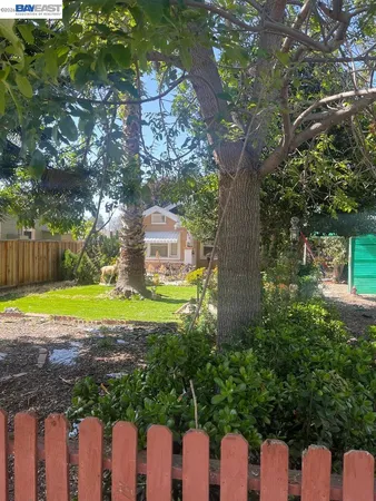 $615,000,000 | 656 Juana Avenue, San Leandro, CA 94577