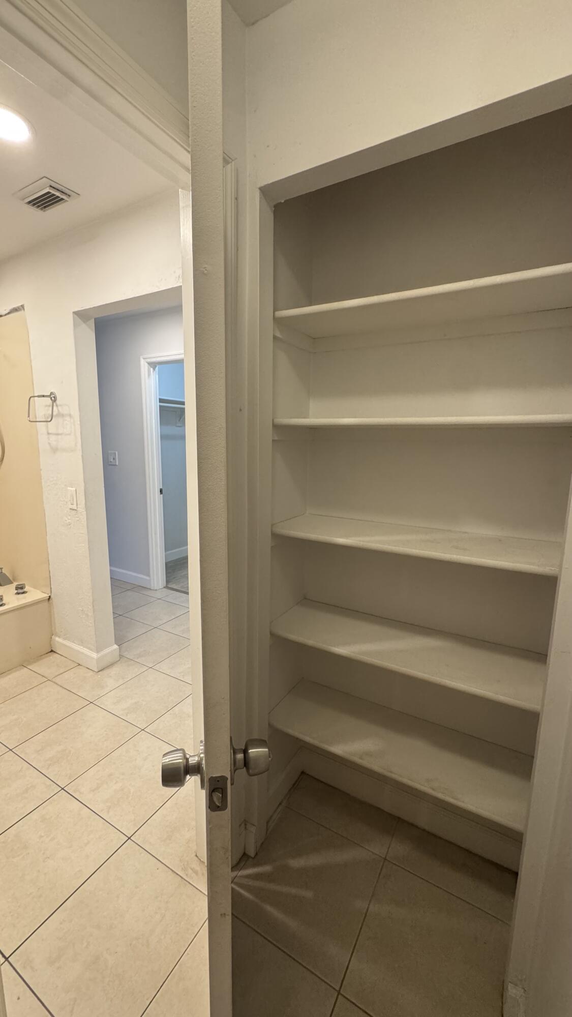 802 St Andrews Road, Unit 15 Hollywood, FL 33021 - Photo 35 of 53 IMG_5811