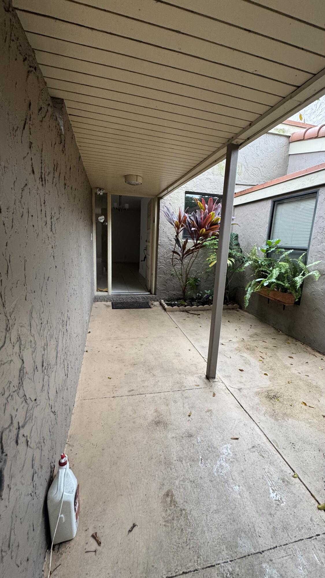 802 St Andrews Road, Unit 15 Hollywood, FL 33021 - Photo 5 of 53 a view of a patio