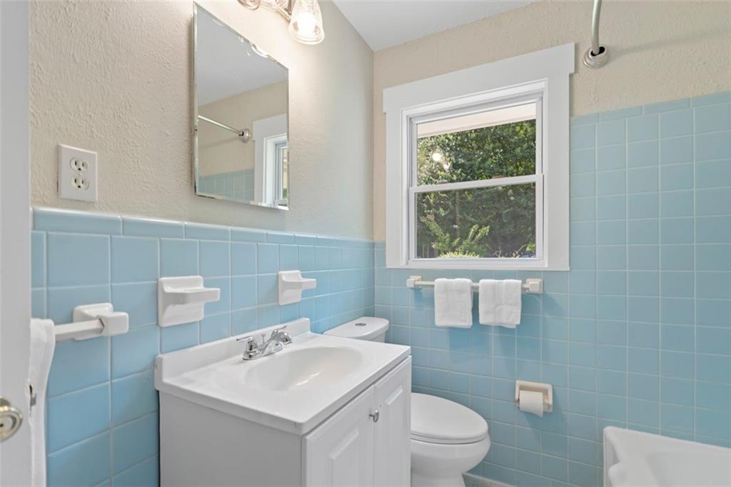 2483 Hunting Valley Drive Decatur, GA 30033 - Photo 15 of 24