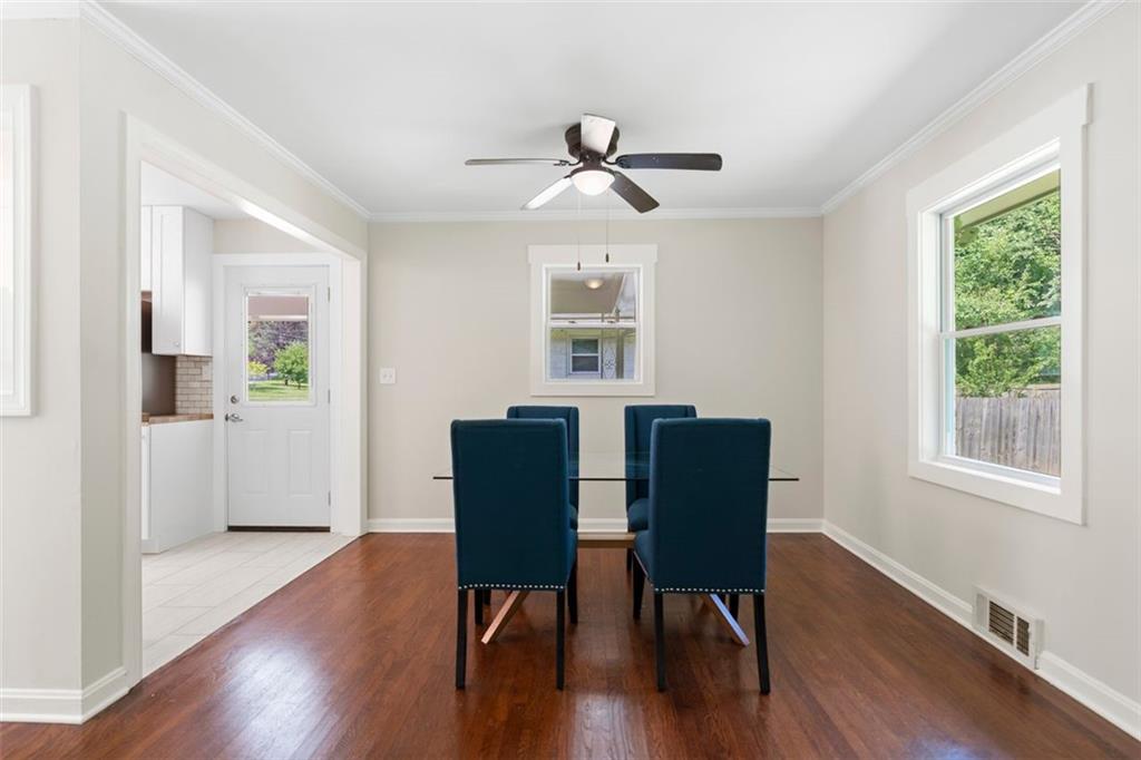 2483 Hunting Valley Drive Decatur, GA 30033 - Photo 6 of 24