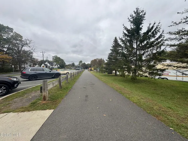 $1,150 | 1519 New Scotland Road, Unit 2 LEFT, Bethlehem, NY 12159