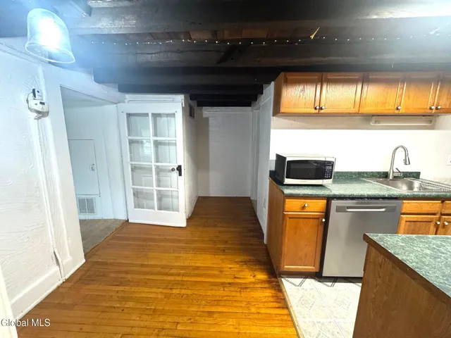 $1,150 | 1519 New Scotland Road, Unit 2 LEFT, Bethlehem, NY 12159