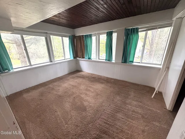 $1,150 | 1519 New Scotland Road, Unit 2 LEFT, Bethlehem, NY 12159