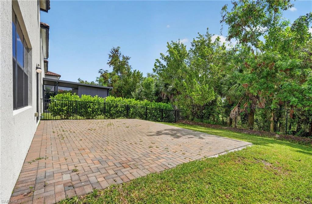 8951 Madrid Circle Naples, FL 34104 - Photo 37 of 39