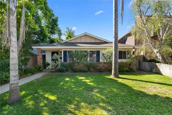 $2,700,000 | 586 36th Street, Manhattan Beach, CA 90266