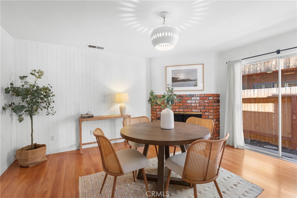 586 36th Street Manhattan Beach, CA 90266 - Photo 17 of 50