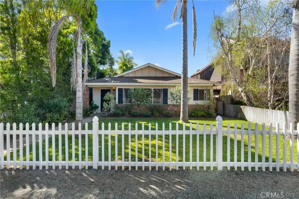 $2,700,000 | 586 36th Street, Manhattan Beach, CA 90266
