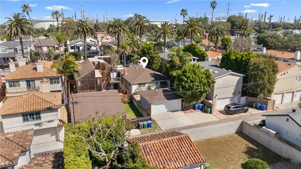 $2,700,000 | 586 36th Street, Manhattan Beach, CA 90266
