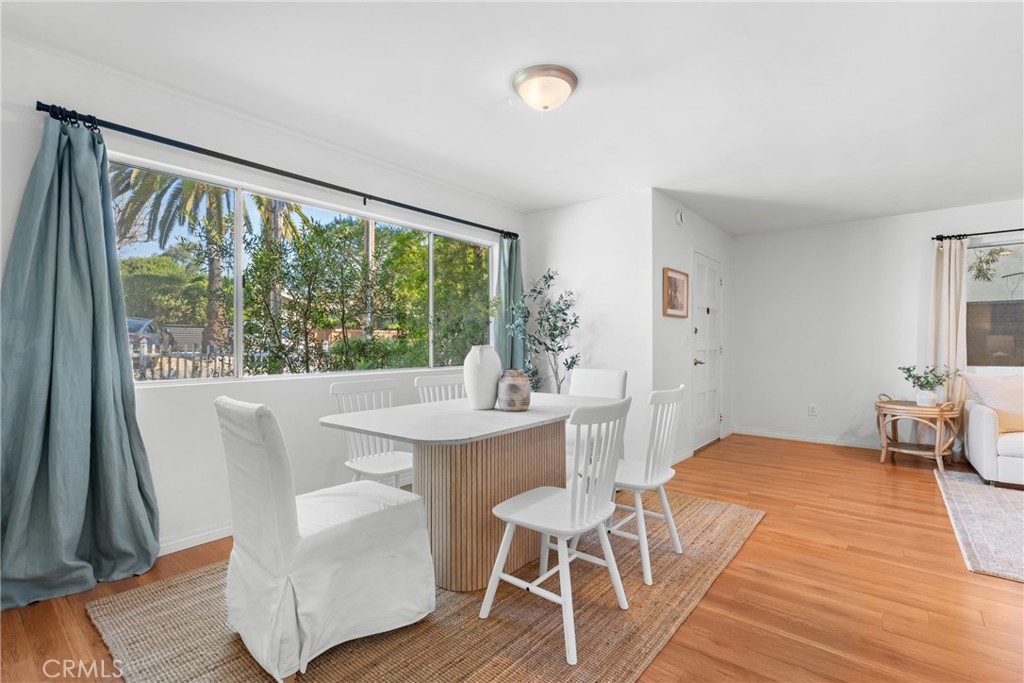 586 36th Street Manhattan Beach, CA 90266 - Photo 10 of 50