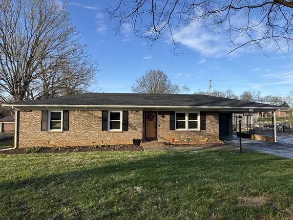 $209,900 | 316 Wayside Drive, Hopkinsville, KY 42240